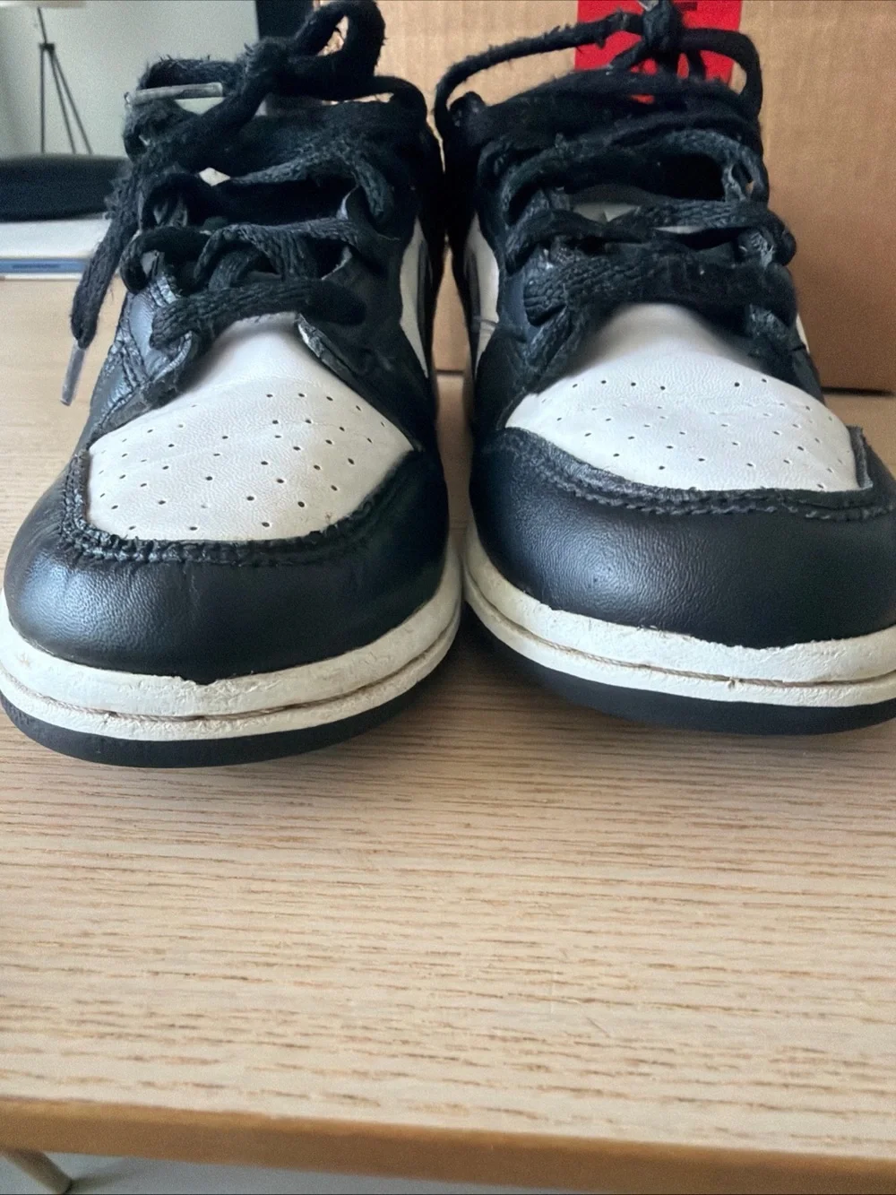 Nike Dunk Low Shoes Youth Size 1.5 Y Black White Panda GS